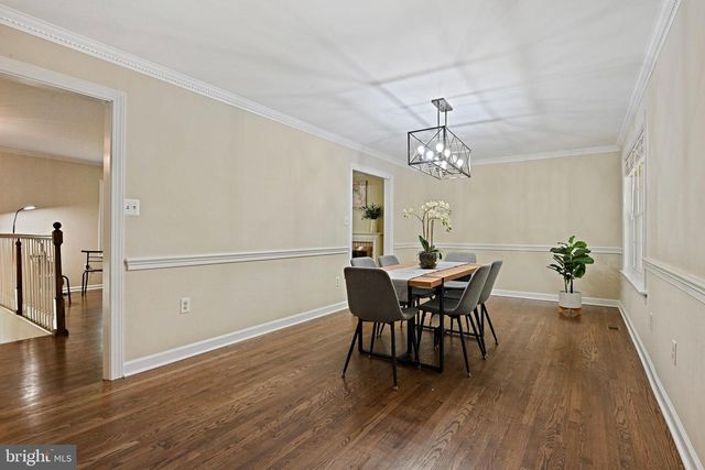 2918 GLENVALE DR, Fairfax, VA 22031