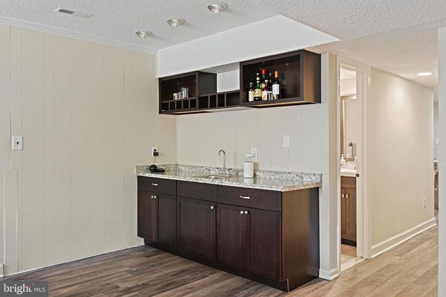 2918 GLENVALE DR, Fairfax, VA 22031