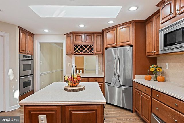 2918 GLENVALE DR, Fairfax, VA 22031