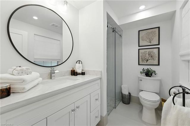 3070 Gulf Shore BLVD N # 107, Naples, FL 34103