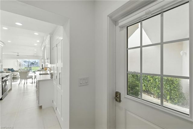 3070 Gulf Shore BLVD N # 107, Naples, FL 34103