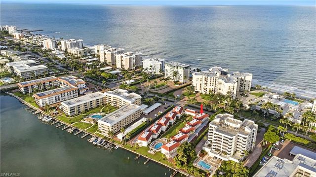 3070 Gulf Shore BLVD N # 107, Naples, FL 34103