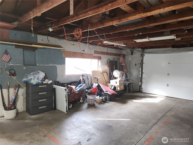 403 Louviers Avenue, Dupont, WA 98327