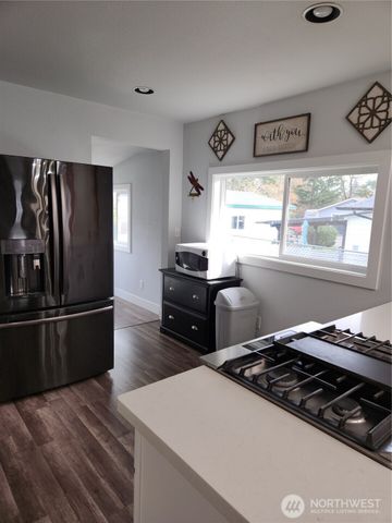 403 Louviers Avenue, Dupont, WA 98327