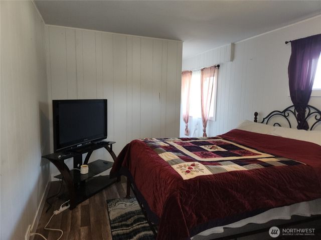 403 Louviers Avenue, Dupont, WA 98327