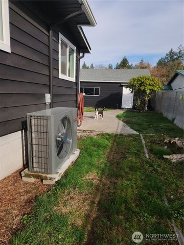 403 Louviers Avenue, Dupont, WA 98327