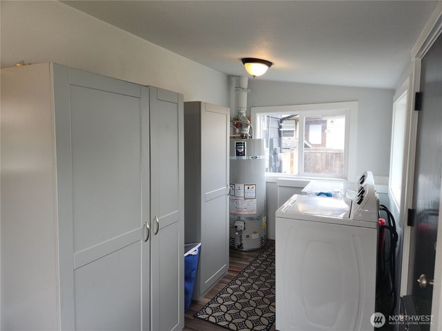 403 Louviers Avenue, Dupont, WA 98327