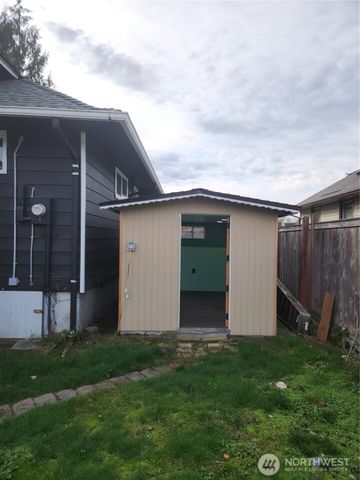 403 Louviers Avenue, Dupont, WA 98327