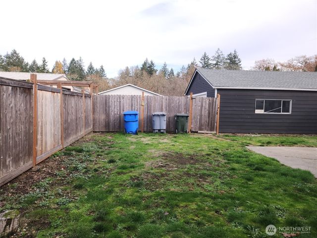 403 Louviers Avenue, Dupont, WA 98327
