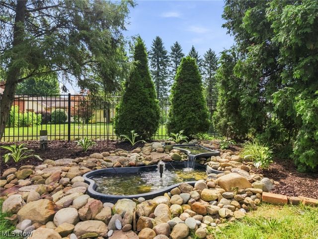 3465 Cornwall Drive NW, Canton, OH 44708