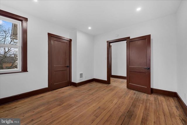 2132 MAIN ST, Lititz, PA 17543