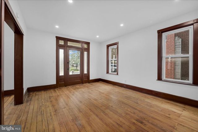 2132 MAIN ST, Lititz, PA 17543