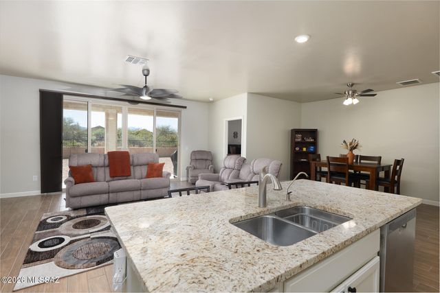 535 W Grantham Street, Vail, AZ 85641