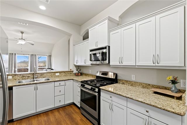 5256 Sagewood Drive, College Station, TX 77845