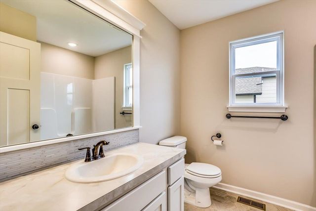 1542 N Quince Ct, Andover, KS 67002