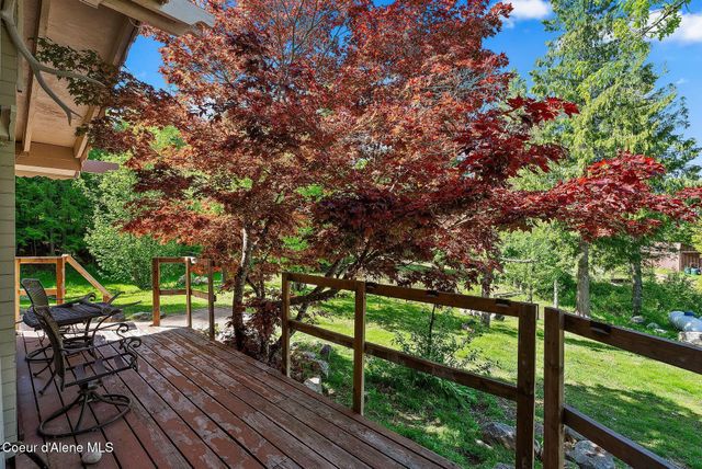 910 Otts Rd, Sagle, ID 83860