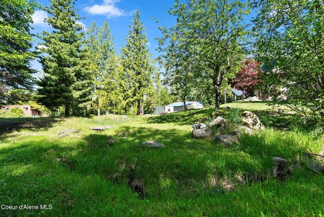 910 Otts Rd, Sagle, ID 83860