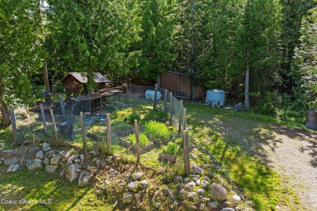 910 Otts Rd, Sagle, ID 83860