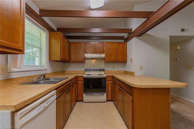 1907 Saffron Place, Winston-salem, NC 27127