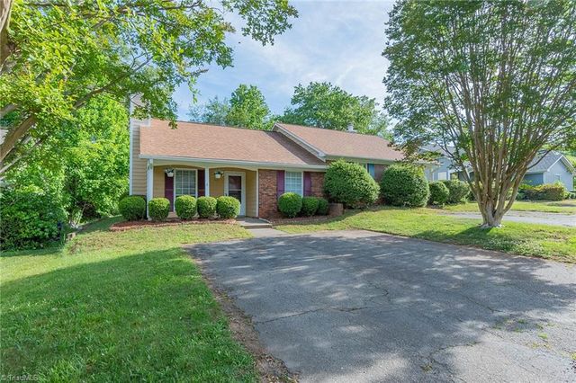 1907 Saffron Place, Winston-salem, NC 27127