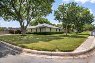14102 Susancrest Drive, San Antonio, TX 78232