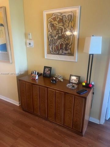 7797 Golf Cir Dr 310, Margate, FL 33063