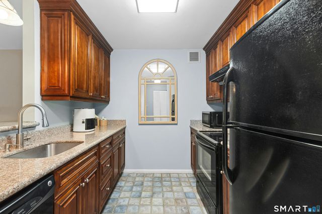 970 Hope Street 3D, Stamford, CT 06907