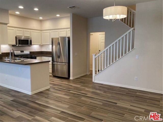 27030 Victoria Lane 76, Valencia, CA 91355