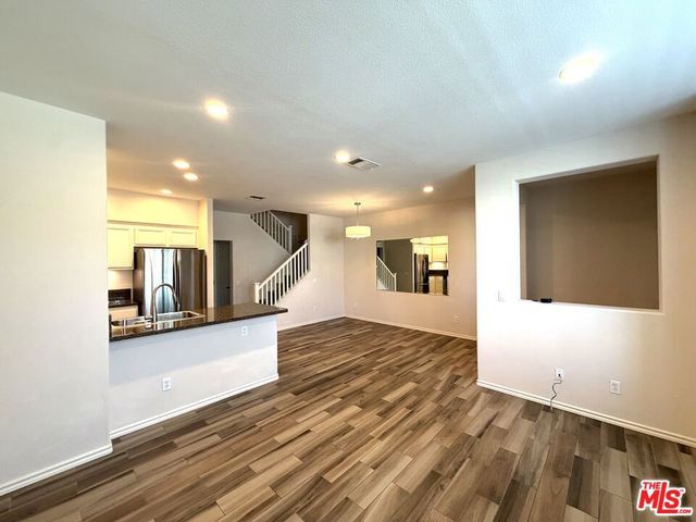 27030 Victoria Lane 76, Valencia, CA 91355