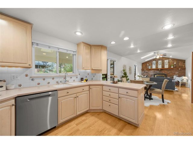 6079 S Jamaica Cir, Englewood, CO 80111