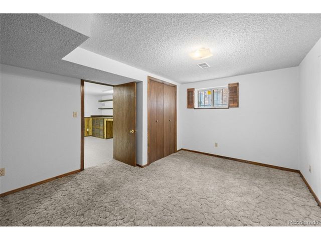 6079 S Jamaica Cir, Englewood, CO 80111