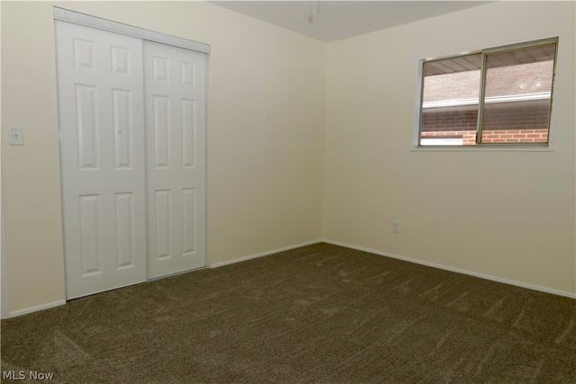 390 Lynne Drive, Sheffield Lake, OH 44054