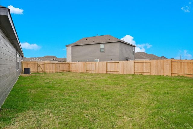 1327 Tanner Dell Drive, Crosby, TX 77532