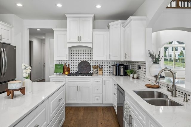 205 Moore Haven Cir, Lebanon, TN 37087
