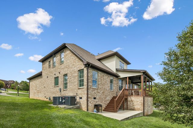 205 Moore Haven Cir, Lebanon, TN 37087