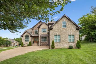 205 Moore Haven Cir, Lebanon, TN 37087