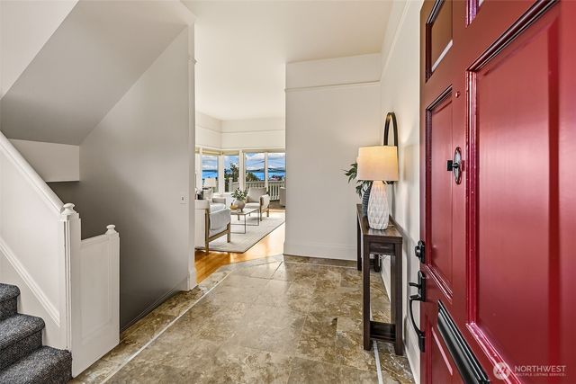 1225 9th Avenue W, Seattle, WA 98119