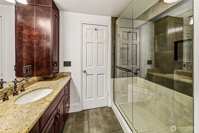 1225 9th Avenue W, Seattle, WA 98119