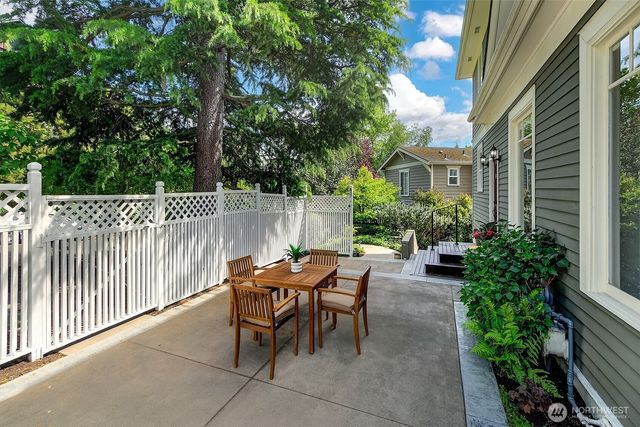 1225 9th Avenue W, Seattle, WA 98119