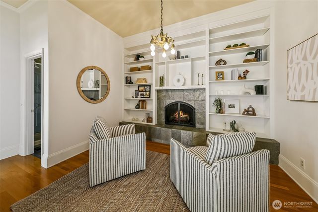 1225 9th Avenue W, Seattle, WA 98119