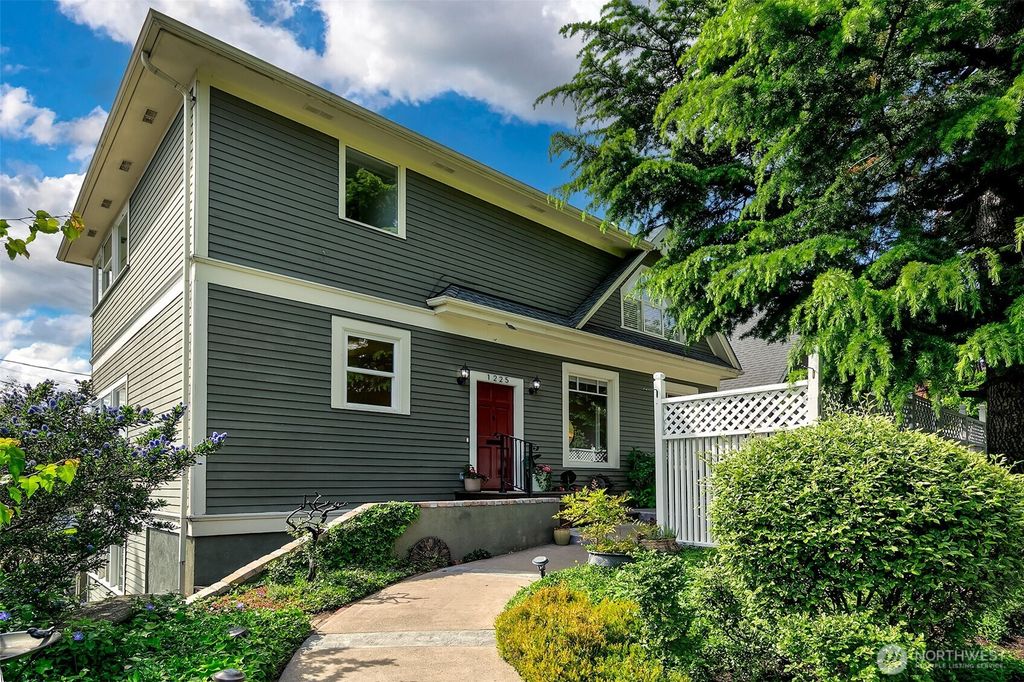 1225 9th Avenue W, Seattle, WA 98119