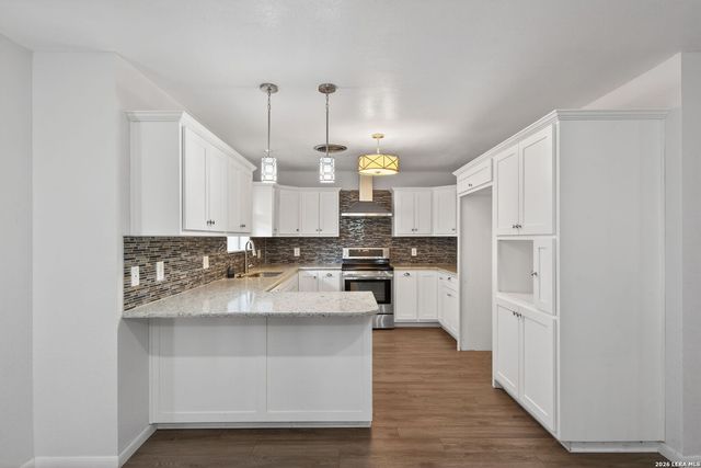 7414 us highway 281, Pleasanton, TX 78064