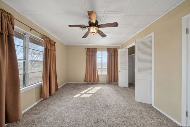 7414 us highway 281, Pleasanton, TX 78064