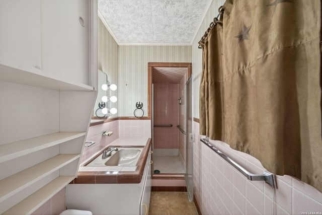 7414 us highway 281, Pleasanton, TX 78064