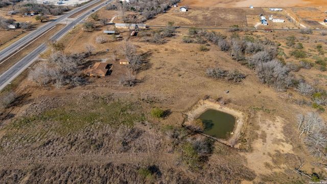 7414 us highway 281, Pleasanton, TX 78064