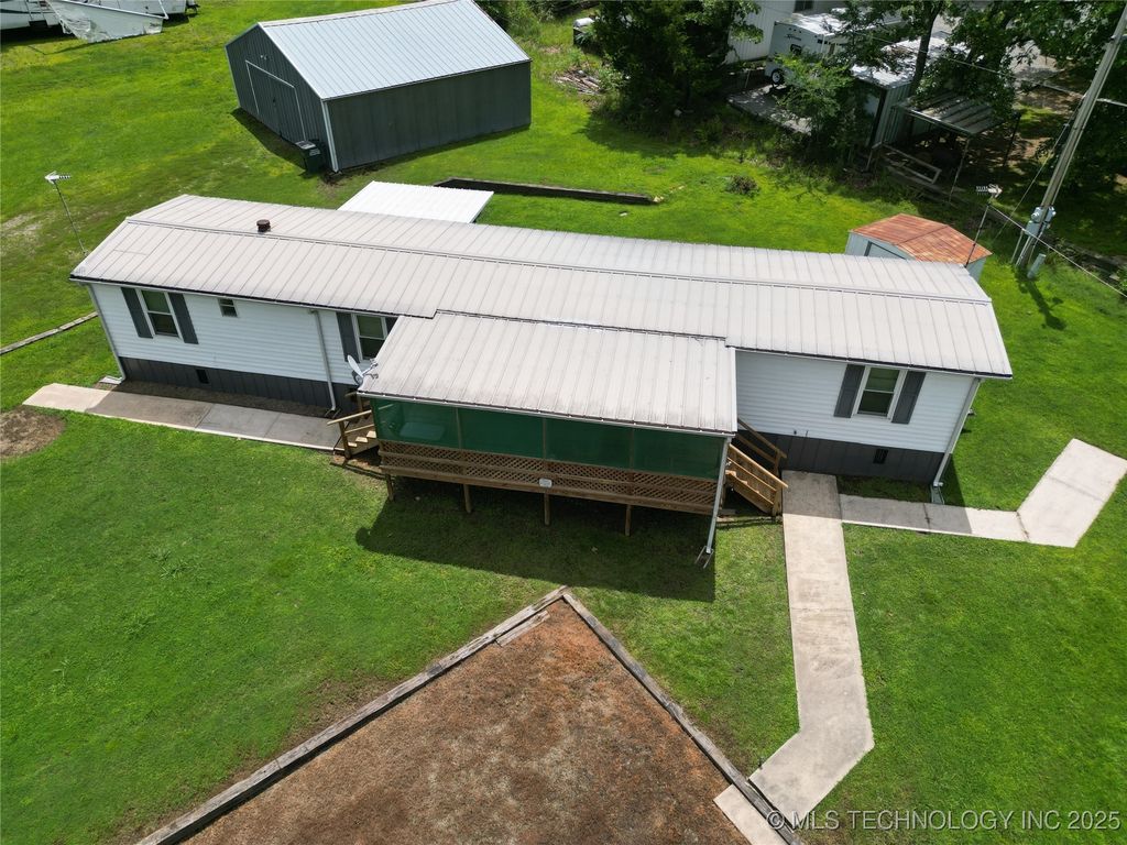 430378 E 1152 Road, Porum, OK 74455