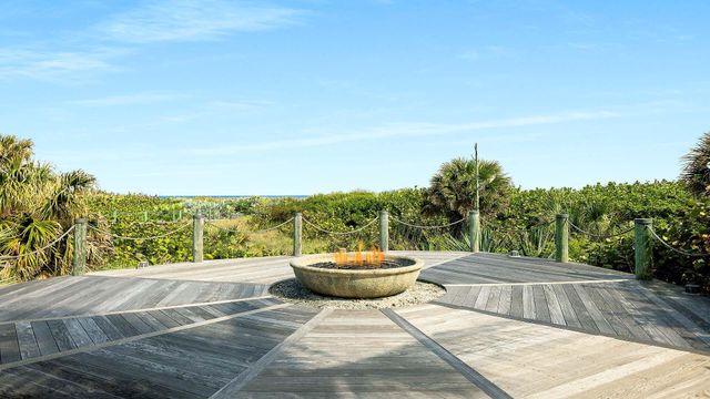 1960 S Ocean Boulevard, Manalapan, FL 33462