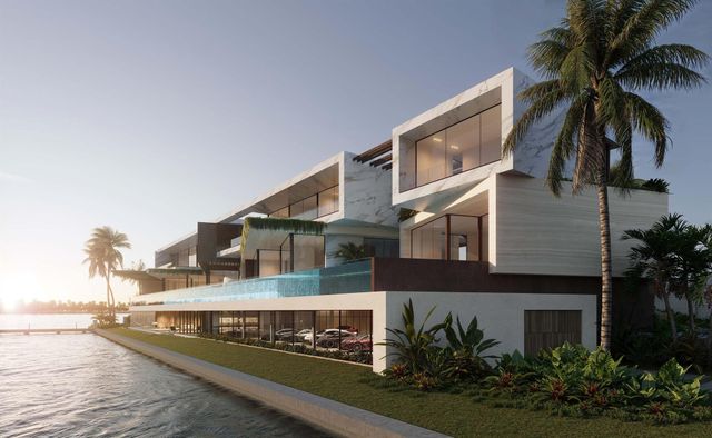 1960 S Ocean Boulevard, Manalapan, FL 33462