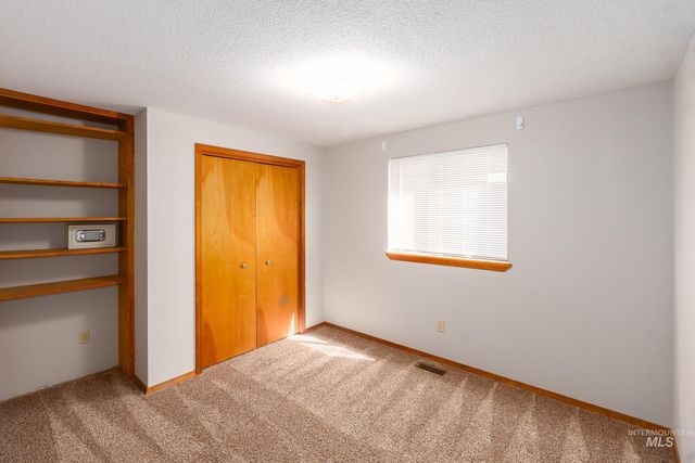 1858 N Teare Ave, Meridian, ID 83646