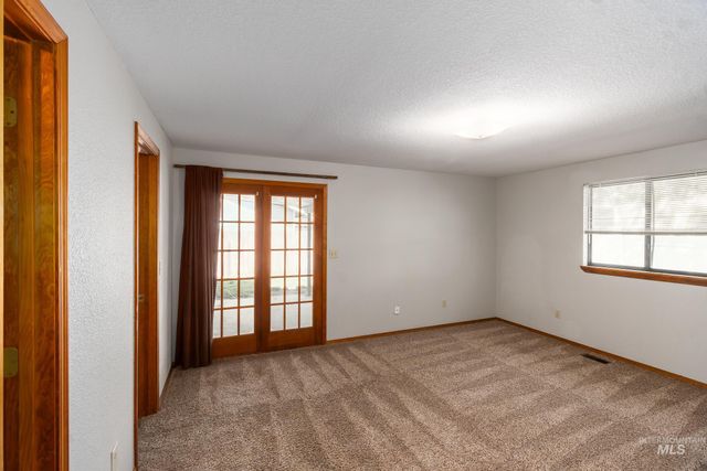 1858 N Teare Ave, Meridian, ID 83646